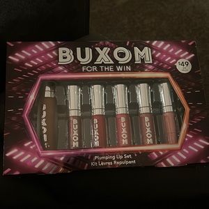 Buxom gift set